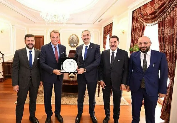 Fikret Orman dayanamadı, maç sonunu beklemeden stattan ayrıldı - 1