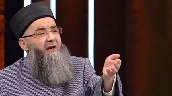Cübbeli Ahmet İmam Hatip liselerinden sonra şimdi de Diyanet'e saldırdı! Fondaş gazete Cumhuriyet'e maşa oldu - 5