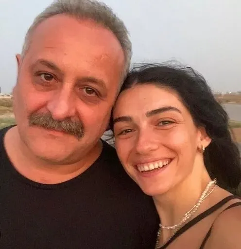 onur-unlu-ile-uzun-sureli-iliskisini-noktalayan-hazar-erguclu-herkesin-hayatina-kimse-karisamaz-1671526556666.jpg Onur Ünlü ile ayrılan Hazar Ergüçlü'den samimi itiraflar: "İlişki hayatımın merkezi olmaz" - 1