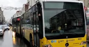 İETT otobüsleri yolda kaldı!