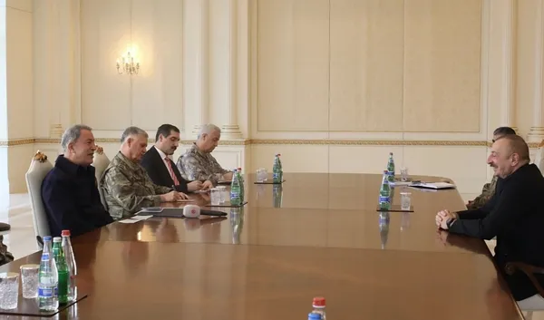 Milli Savunma Bakanı Hulusi Akar İlham Aliyev bir araya geldi - 3