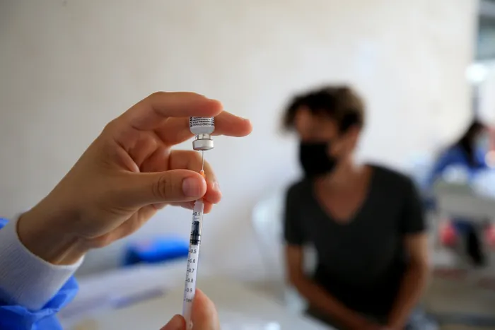 Son dakika: Birinci doz aşı uygulanan kişi sayısı 30 milyonu geçti