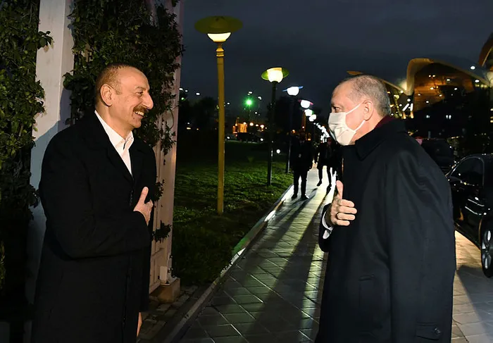Başkan Erdoğan Azerbaycan’da İlham Aliyev ile akşam yemeğine katıldı - 1