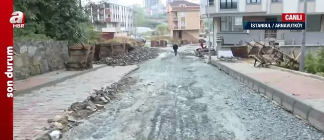 Sağanak sonrası İstanbul! Yollarda biriken çamur, taş parçaları ve çöpler temizleniyor