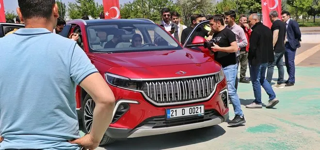 Türkiye’nin yerli otomobili Togg Diyarbakır’da! Vatandaşlardan yoğun ilgi
