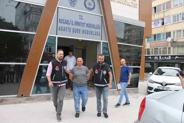 Kocaeli'de telefon taksidi için akrabalarını öldürdü - 2
