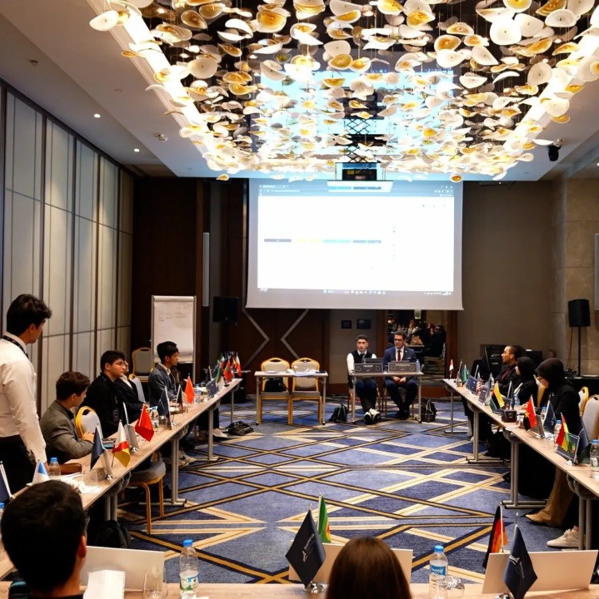 Yaşları küçük, hedefleri büyük: Gençler diplomasiye yön verdi