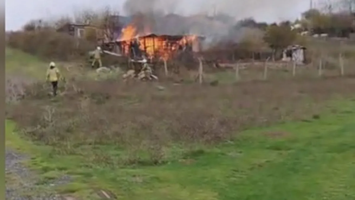 Arnavutköy'de gecekondu yangını! 1 kişinin cesedi bulundu
