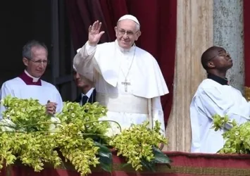 Papa, Maduro’nun teklifini kabul etti