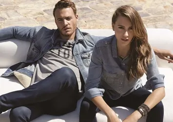 Serenay Sarıkaya ve Kerem Bursin çiftinin keyfi yerinde!