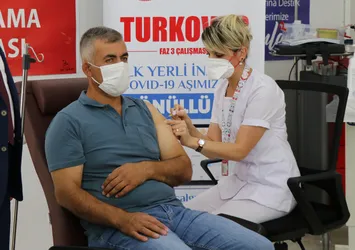 Türkiye'nin yerli koronavirüs aşısı TURKOVAC'ta yan etki görüldü mü? TURKOVAC hakkında flaş açıklama