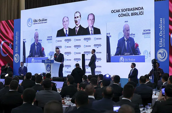 mhp-lideri-devlet-bahceliden-ulku-ocaklari-iftari-programinda-son-dakika-aciklamalari-1680901561906.jpg MHP lideri Devlet Bahçeli'den "Ülkü Ocakları İftarı" programında son dakika açıklamaları - 4