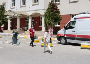 Son dakika: Bolu’daki 6 çocukta görülen kanlı ishal ve böbrek yetmezliği hakkında flaş açıklama! 5'inin diyaliz ihtiyacı oldu