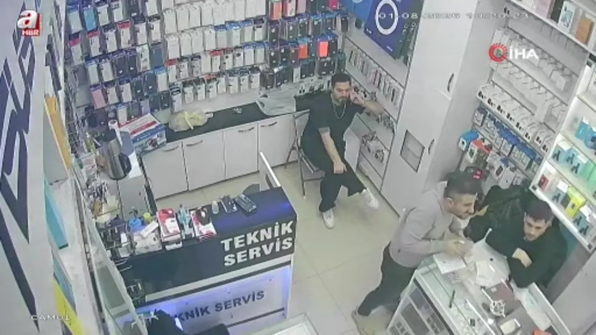 İşten çıkarılan şahıs iş yerine silahla ateş açtı