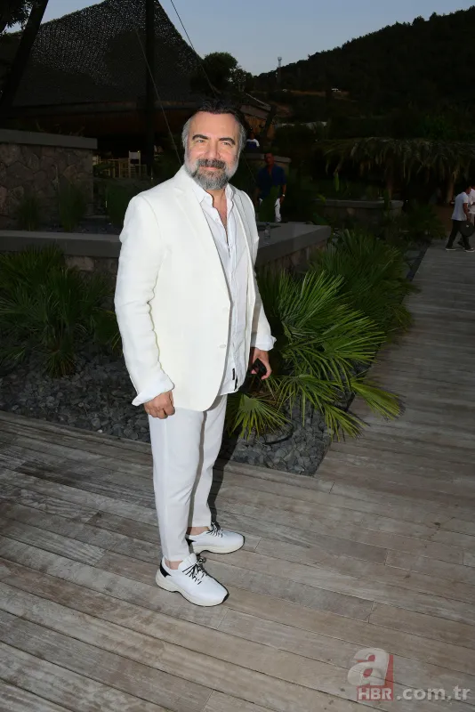 Burak Özçivit’in eşi Fahriye Evcen’den evlilik itirafı! Mutluluğun sırrını verdi 129