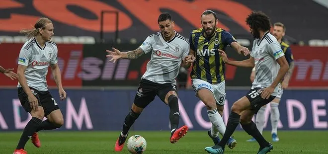 Beşiktaş dev derbide Fenerbahçe’yi 2-0 yendi