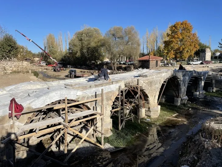 Kütahya’da ’Afrodit’ ve ’Dionysos’ heykel başları bulundu! Aizanoi Antik Kenti kazısında heyecanlandıran gelişme