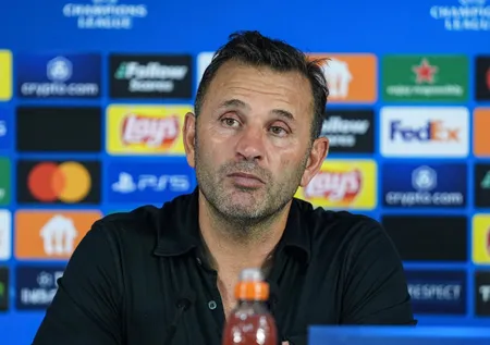 Galatasaray'da Okan Buruk için karar verildi! Şampiyonlar Ligi'ndeki hezimetin ardından...