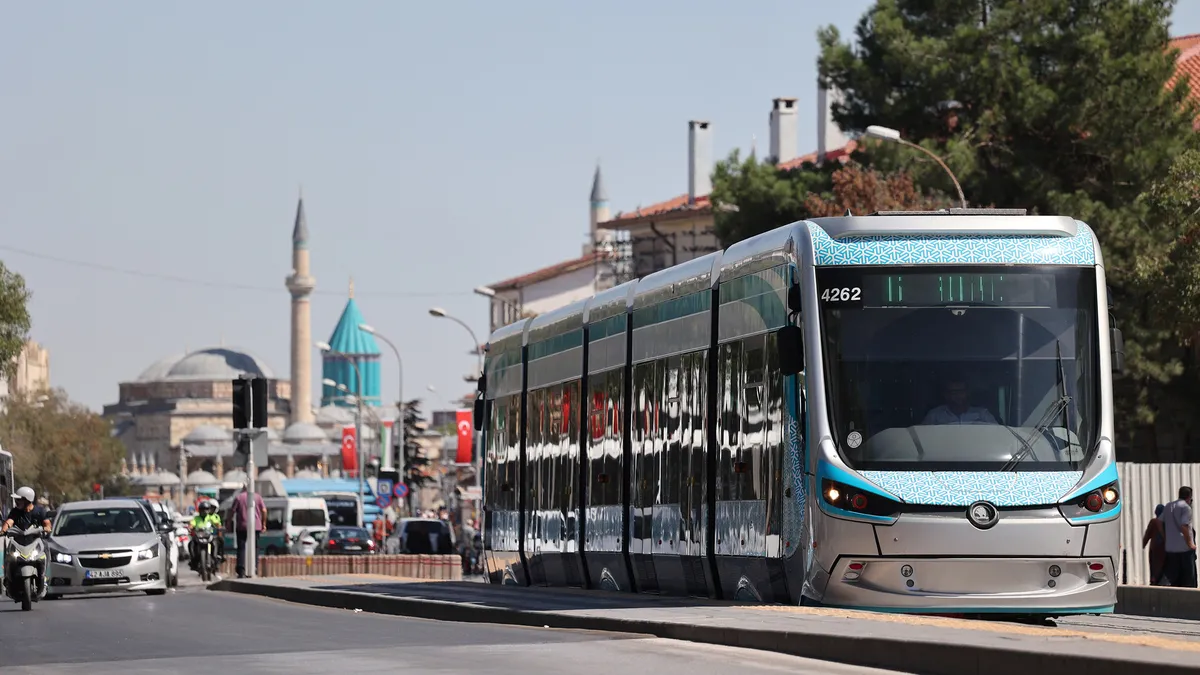 Başkan Altay: Türkiye'nin en ucuz öğrenci ulaşımı Konya'da