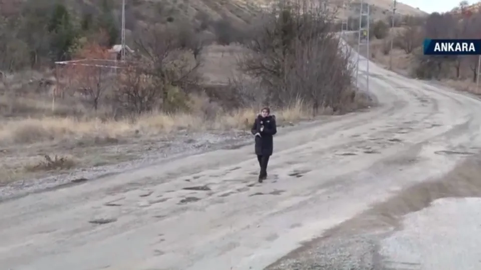 Ankara’da köstebek yuvasını andıran görüntüler! Kaplu Deresi Yolu 35 köyü Ankara’ya bağlıyor