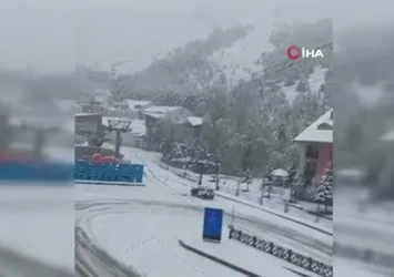 Palandöken Kayak Merkezi beyaza büründü