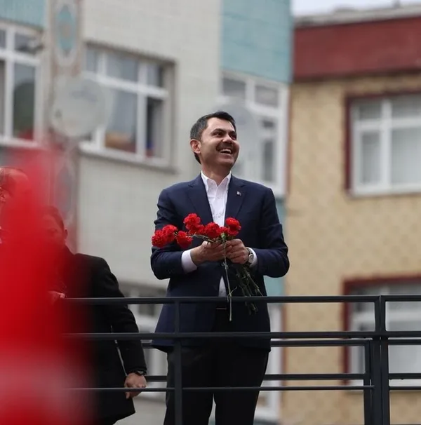 1683820126855.jpg Bakan Kurum'dan İstanbul'da 7'liye tepki: "Söz uçar ama hizmet kalır. İstanbul vizyon ister” - 3