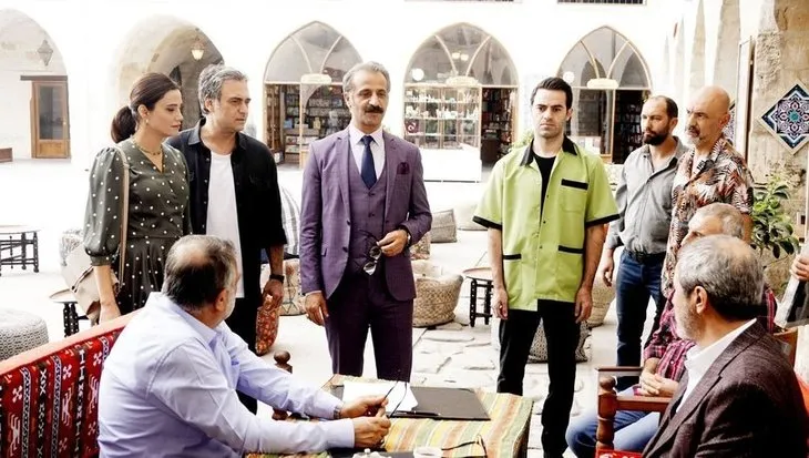 O dizinin fişi çekildi! TRT 1'de yaprak dökümü sürüyor! Hayranlarını üzecek haber geldi...