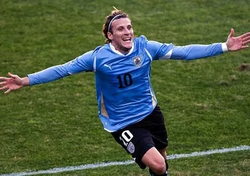 Forlan Hindistan'a transfer oldu