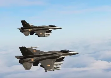 ABD ve Rus savaş uçaklarından tehlikeli yakınlaşma