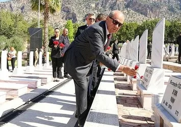 Kuzey Kıbrıs Türk Cumhuriyeti'nde 15 Temmuz şehitleri anıldı