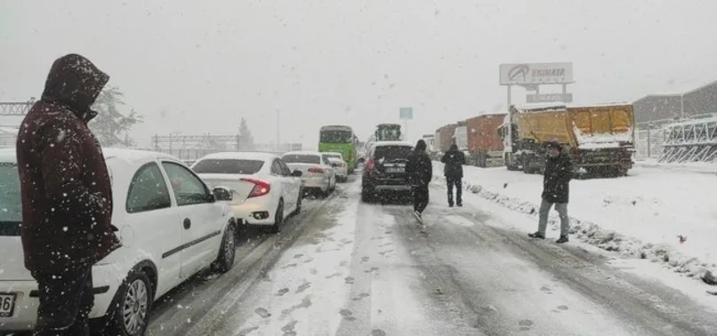 Toplu taşıma çalışıyor mu? 25 Ocak Bugün İstanbul’da tramvay, metro, metrobüs çalışıyor mu?
