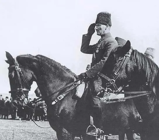 Genelkurmay arşivlerinden özel Atatürk fotoğrafları