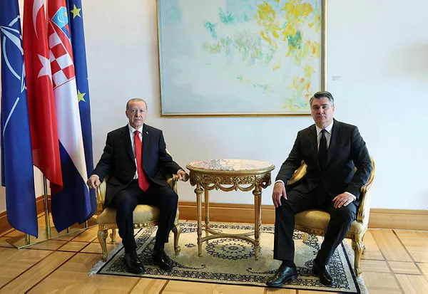 Son dakika: Başkan Erdoğan Hırvatistan’da! Balkan turunun son durağı | Sisak İslam kültür merkezi açılışına katıldı