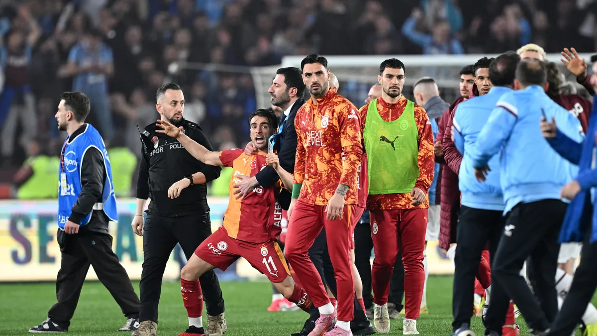 Galatasaray'dan Trabzonspor yönetimine zehir zemberek sözler: Yazıklar olsun
