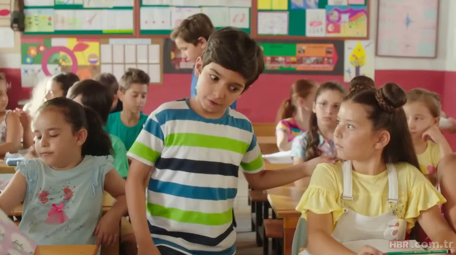 Bizim Köyün Şarkısı oyuncuları ve konusu: Güldüy Güldüy ekibi bu filmde buluştu 3