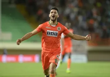 Emre Akbaba Trabzonspor'a daha yakın