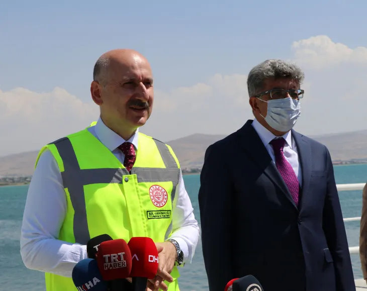son-dakika-bakan-karaismailoglu-acikladi-van-bolgesinde-9-milyar-tl-civarinda-proje-yapildi-1597666786973.jpg Son dakika: Bakan Karaismailoğlu açıkladı: Van bölgesinde 9 milyar TL civarında proje yapıldı - 2