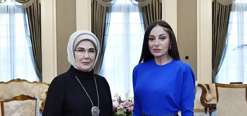Emine Erdoğan Azerbaycan Cumhurbaşkanı İlham Aliyev'in eşi Mihriban Aliyeva ile görüştü