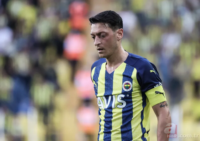 Fenerbahçe'de sıcak gelişme! Mesut Özil ve Ozan Tufan neden kadro dışı kaldı? 18