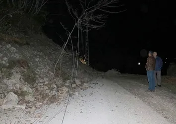 Kastamonu'da heyelan: 13 köy yolu kapandı