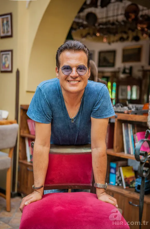 Ünlü şarkıcı Hakan Peker sosyal medya hesabından paylaştı! Saplantılı hayranına ibretlik ceza 11