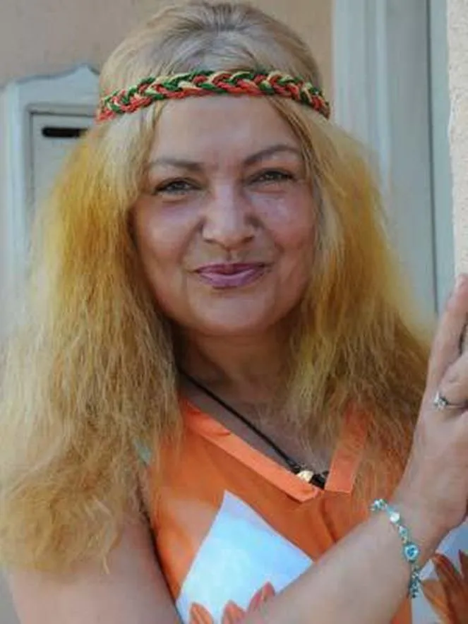 yesilcam efsanesi salako da kemal sunal a eslik eden meral zeren son haliyle soke etti