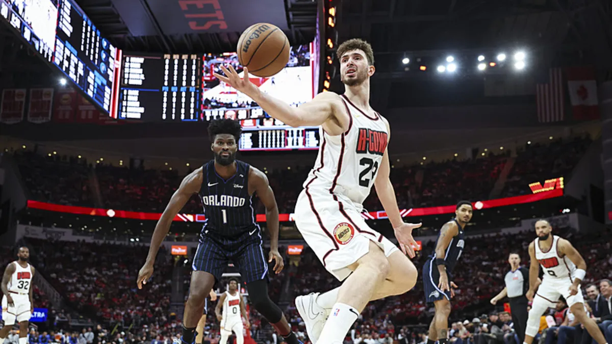 Alperen Şengün "double-double" yaptı