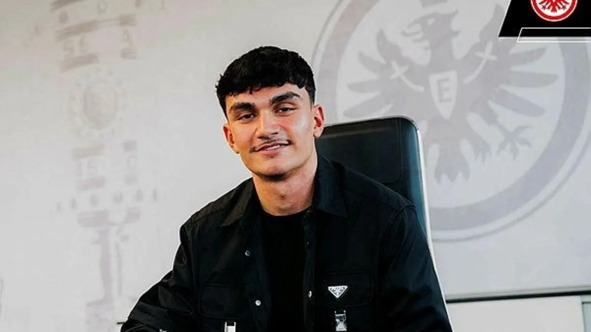 Milli futbolcu Can Uzun'dan Eintracht Frankfurt'a 5 yıllık imza