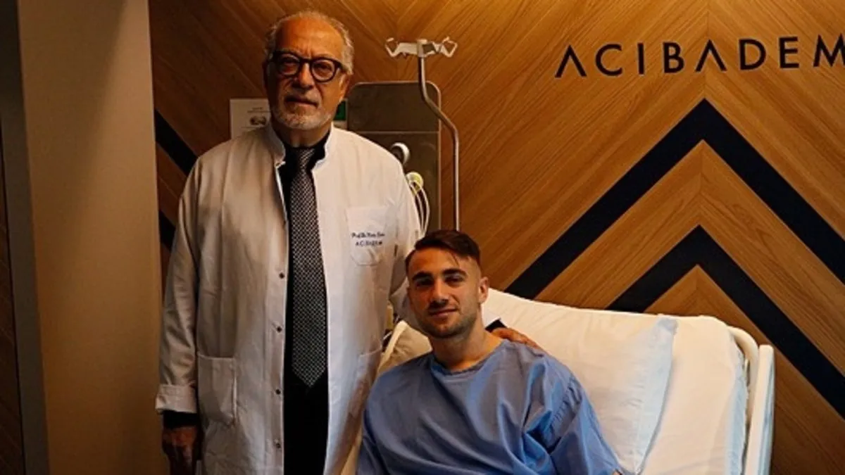 Galatasaray'da Yunus Akgün fıtık operasyonu geçirdi