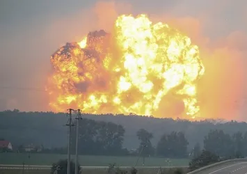 Ukrayna’da cephanelik patladı