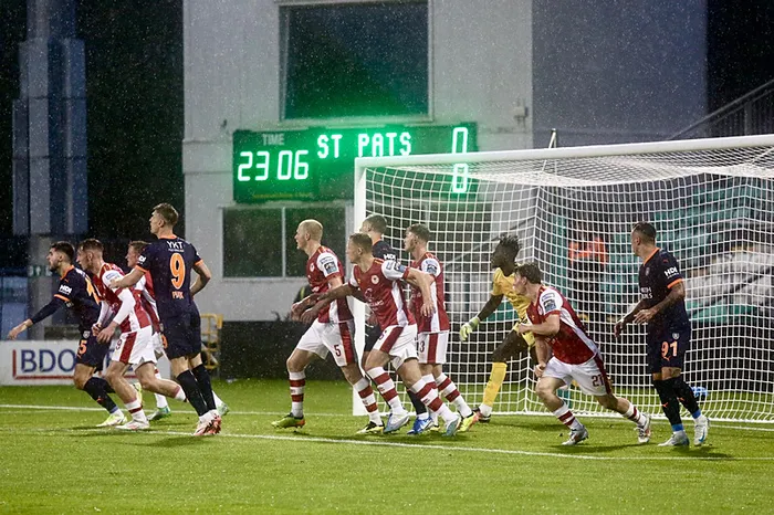 Tur İstanbul’a kaldı: Başakşehir İrlanda deplasmanında St. Patricks’s ile berabere kaldı