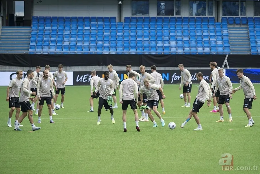 Galatasaray Devler Ligi için sahaya çıkıyor! Orta sahada flaş tercih! İşte Galatasaray-Molde maçı muhtemel 11'leri... 21