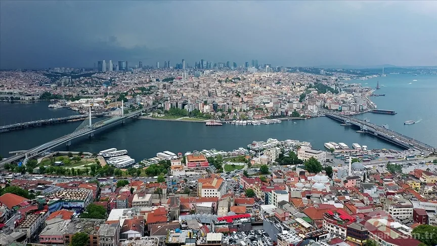 Türkiye'nin en kalabalık ilçeleri sıralandı! İstanbul'un o ilçesi resmen illere kafa tutuyor... 10