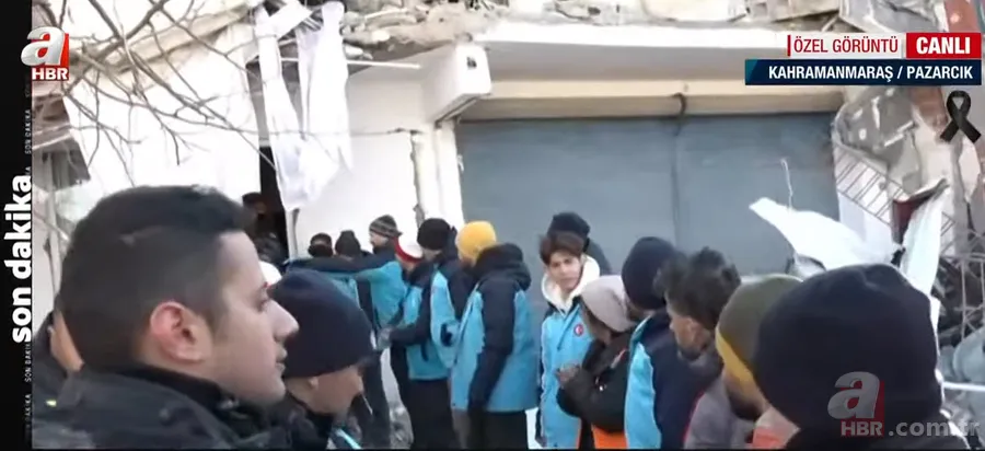 Yüzyılın deprem felaketinde peş peşe MUCİZE haberleri! A Haber ekipleri görüntüledi 16
